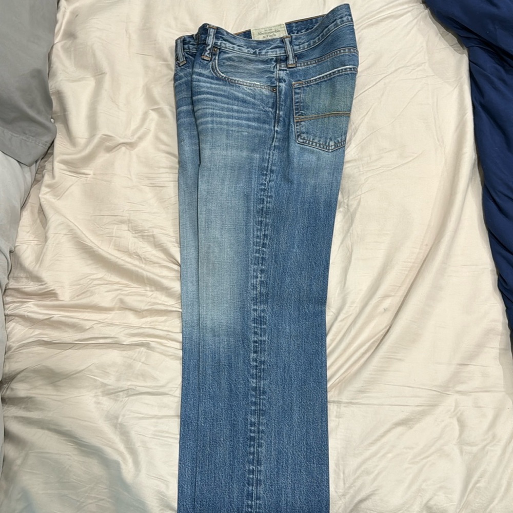 A&F Classic Straight